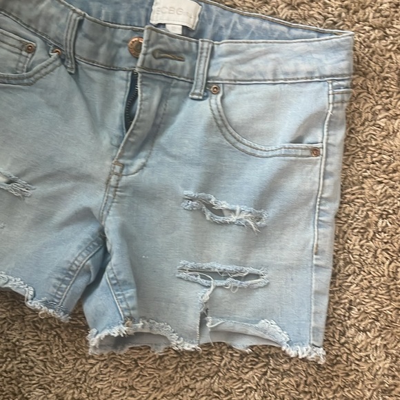 Girls jean shorts - Picture 2 of 6